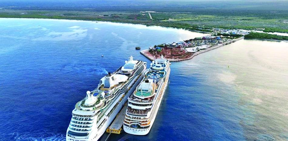 Cabo Rojo recibe dos cruceros en un día Cabo Rojo recibe dos cruceros en un día