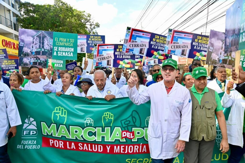 Leonel Fernández encabeza la Marcha del Pueblo en reclamo Leonel Fernández encabeza la Marcha del Pueblo en reclamo
