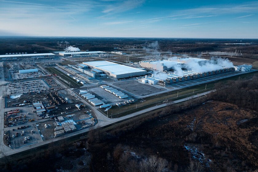 Los centros de datos consumen muchísima agua, pero seguramente es menos de la que creíamos. La culpa la tiene un libro Los centros de datos consumen muchísima agua, pero seguramente es menos de la que creíamos. La culpa la tiene un libro