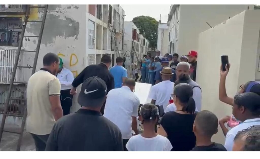 Sepultan adolescente último en politécnico de Santiago Sepultan adolescente último en politécnico de Santiago