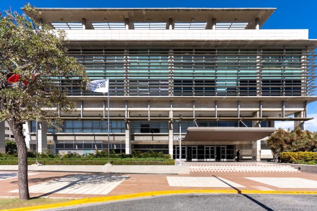 Acusan a 18 por narcotráfico y lavado de activos