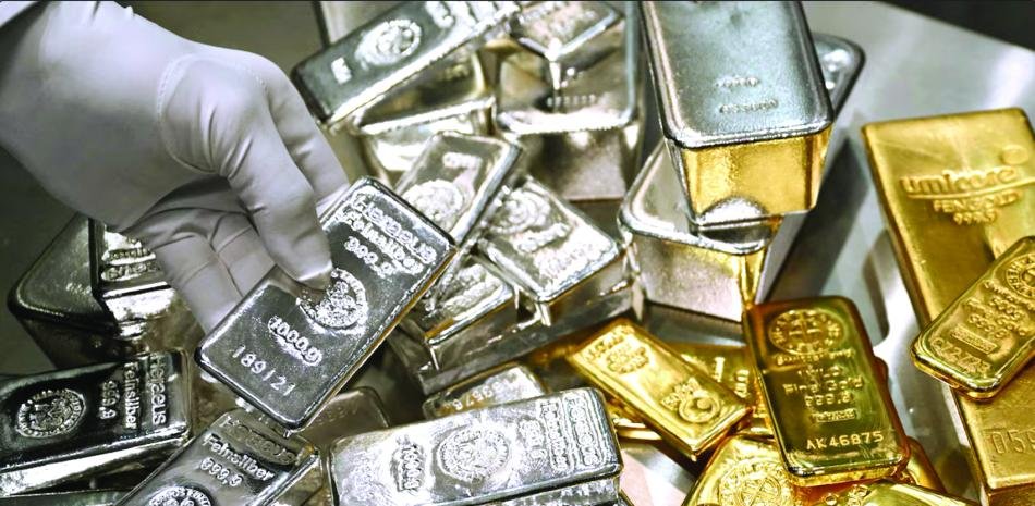 El oro y la plata elevan sus precios a máximos históricos; economistas ...