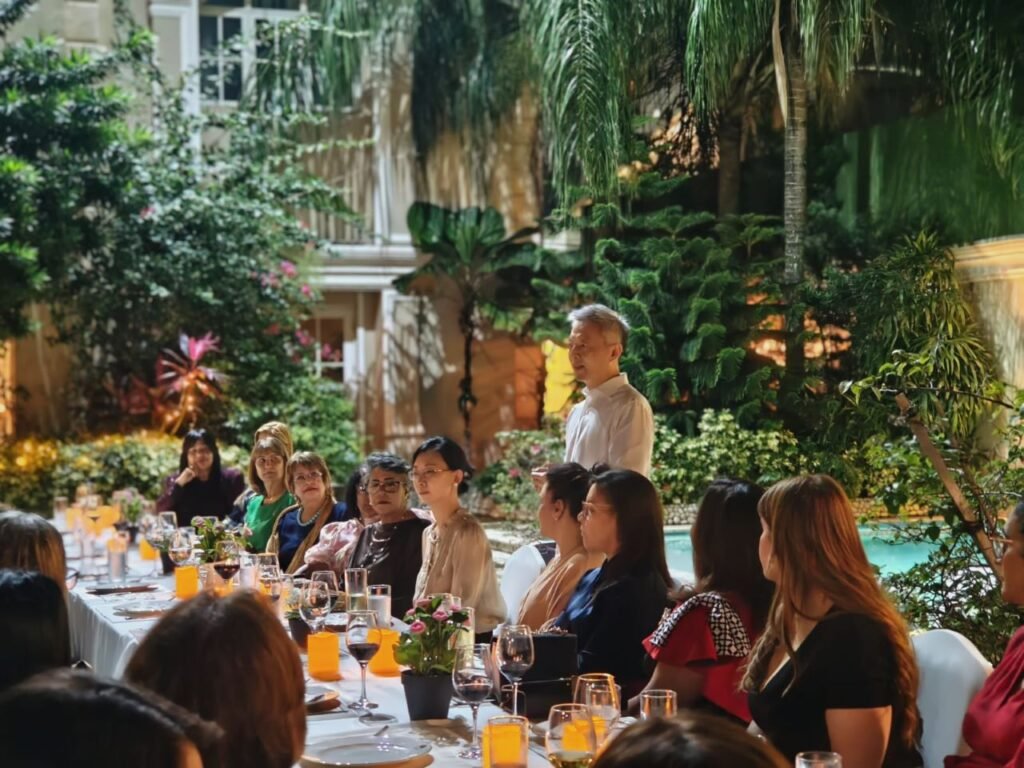 Embajador de China y su esposa ofrecen cena de honor a damas destacadas de RD