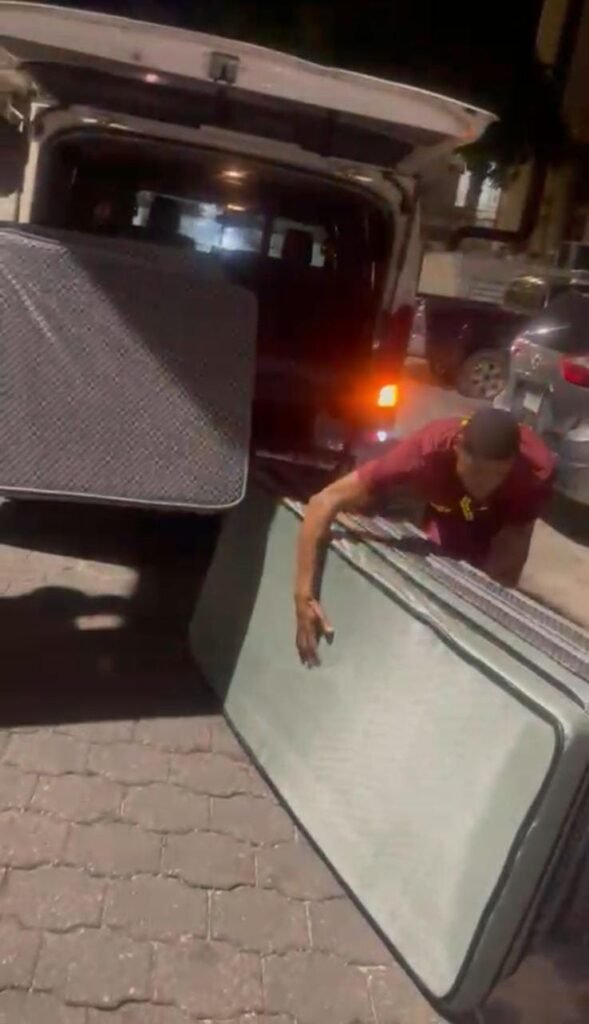 Llevan a la Fiscalía del DN colchones donde dormirían los acusados ​​en caso SeNasa – El Nuevo Diario (República Dominicana)